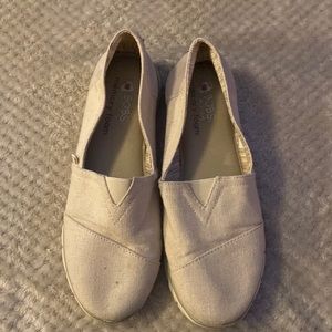 Bobs Slip On memory foam 8.5